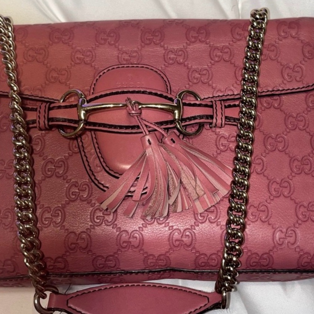 100% Authentic Gucci Mauve/Pink Monogram Shoulder Bag with Gold Hardware